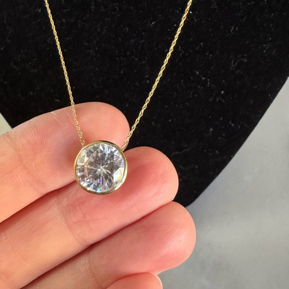 10 k gold and CZ 18 inch necklace - Picture 5 of 5